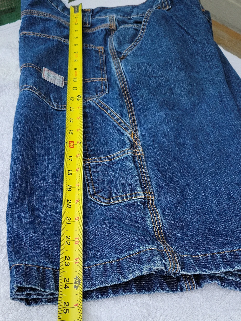 Levi's Medium Wash Blue Denim Jean Carpenter Shorts Sz 34